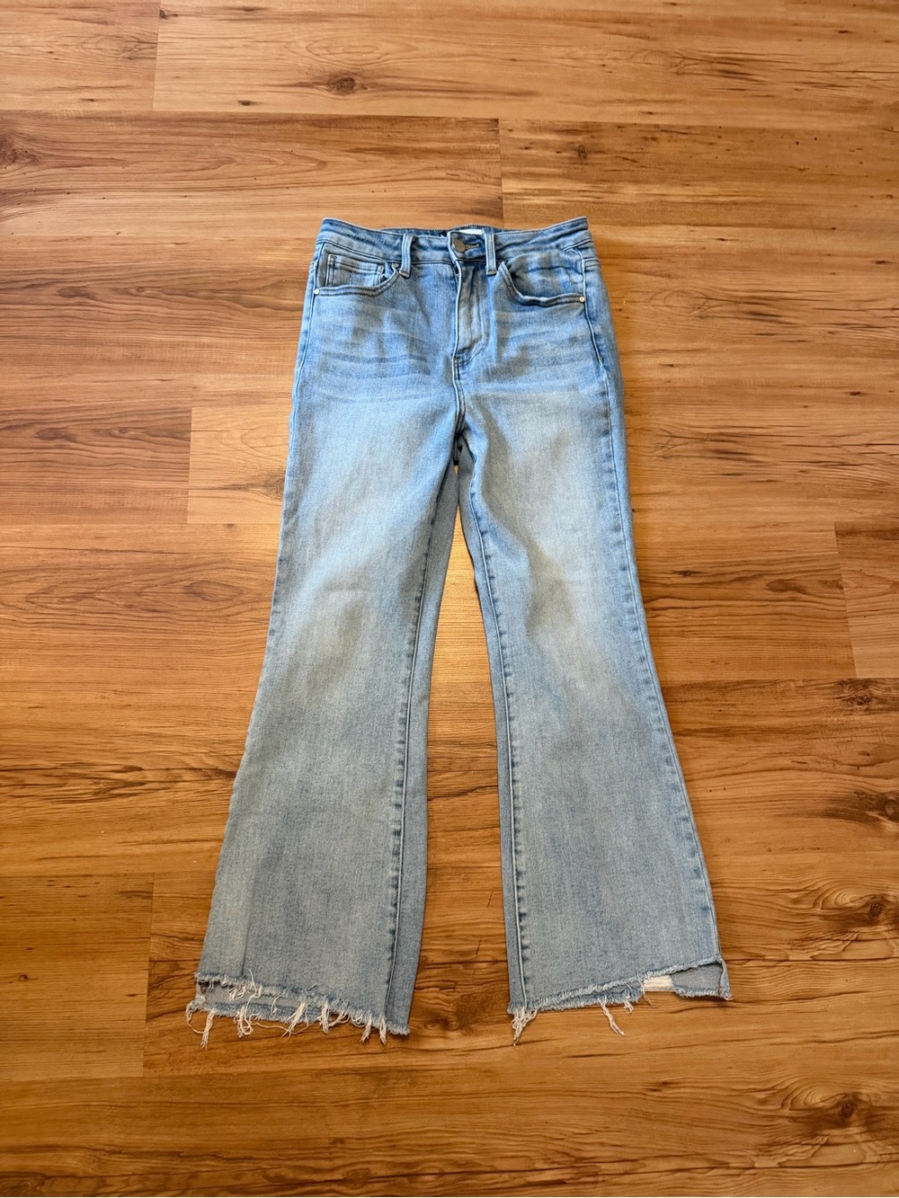 Women's Light Blue High-Rise Flare Jeans with Raw Hem